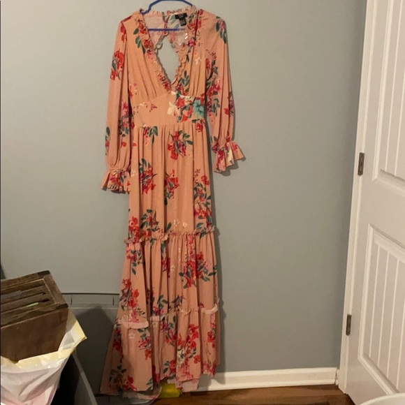 Medium VICI Pink Floral Dress with cutout NWT - Picture 11 of 11